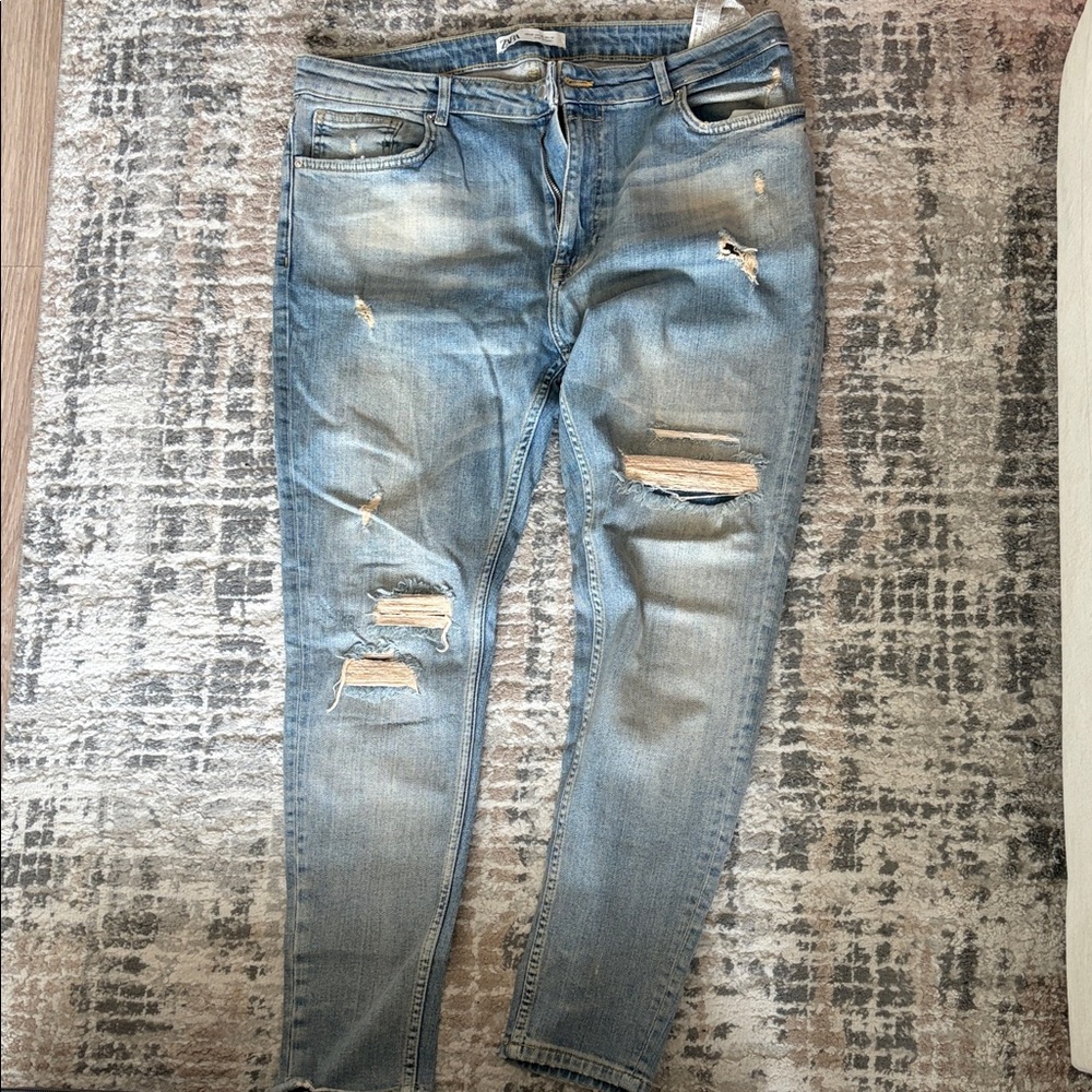ZARA Washed Light Blue Denim Jeans with Gold Stitching